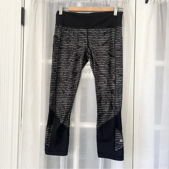 Lululemon Pace Rival Crop *Full-On Luxtreme Stripe Play Slate Black / Black - Picture 5 of 13